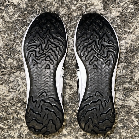 New NIKE React Infinity Pro 2 Golf Shoes - Picture 13 of 15